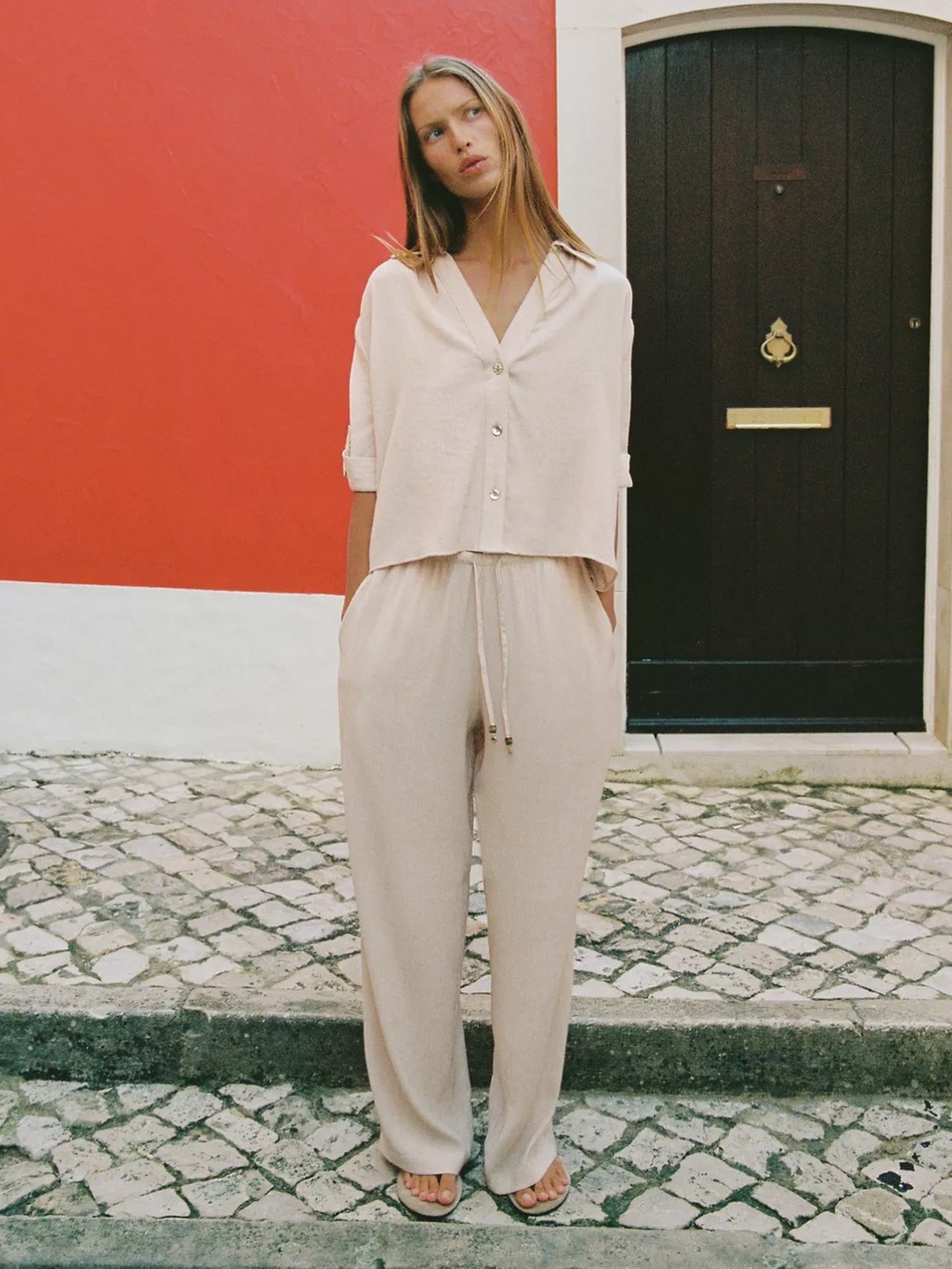 Zara Flowy Shirt And Straight Pant Set in Ecru Size M